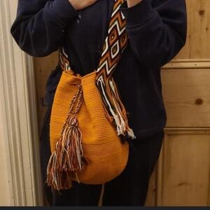 NWT! Colombian Mochila Wayuu Unicolor Rusty Yellow Woven Bucket Shoulder Bag